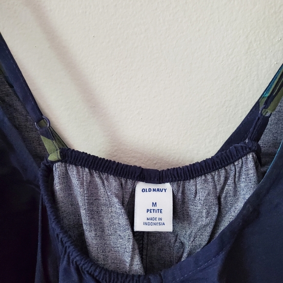Old Navy Maxi Dress - Picture 2 of 3
